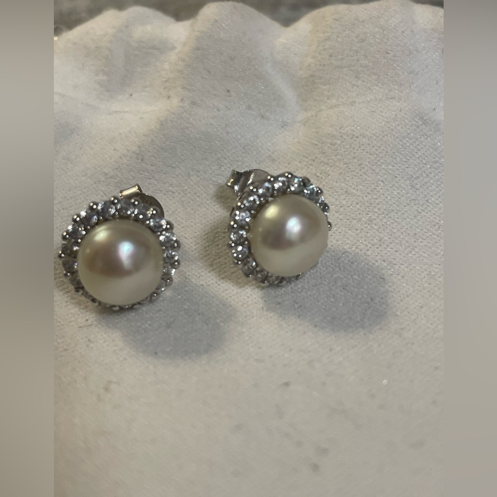 silver pearl zirconia earrings